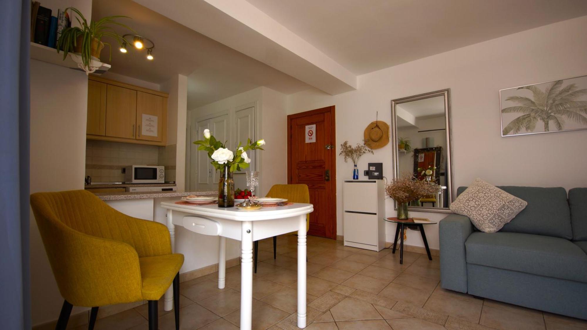 Apartamento Familiar Con Piscina Con Wi Fi En Los Cristianos 洛斯克里斯蒂亚诺斯 外观 照片