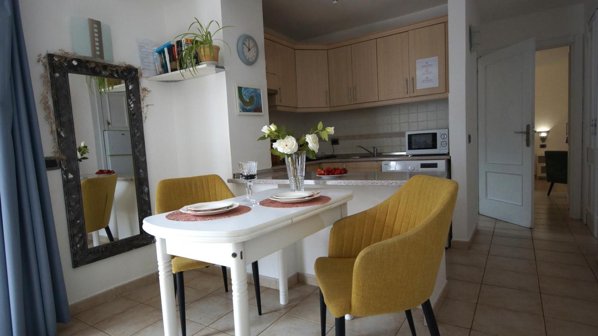 Apartamento Familiar Con Piscina Con Wi Fi En Los Cristianos 洛斯克里斯蒂亚诺斯 外观 照片
