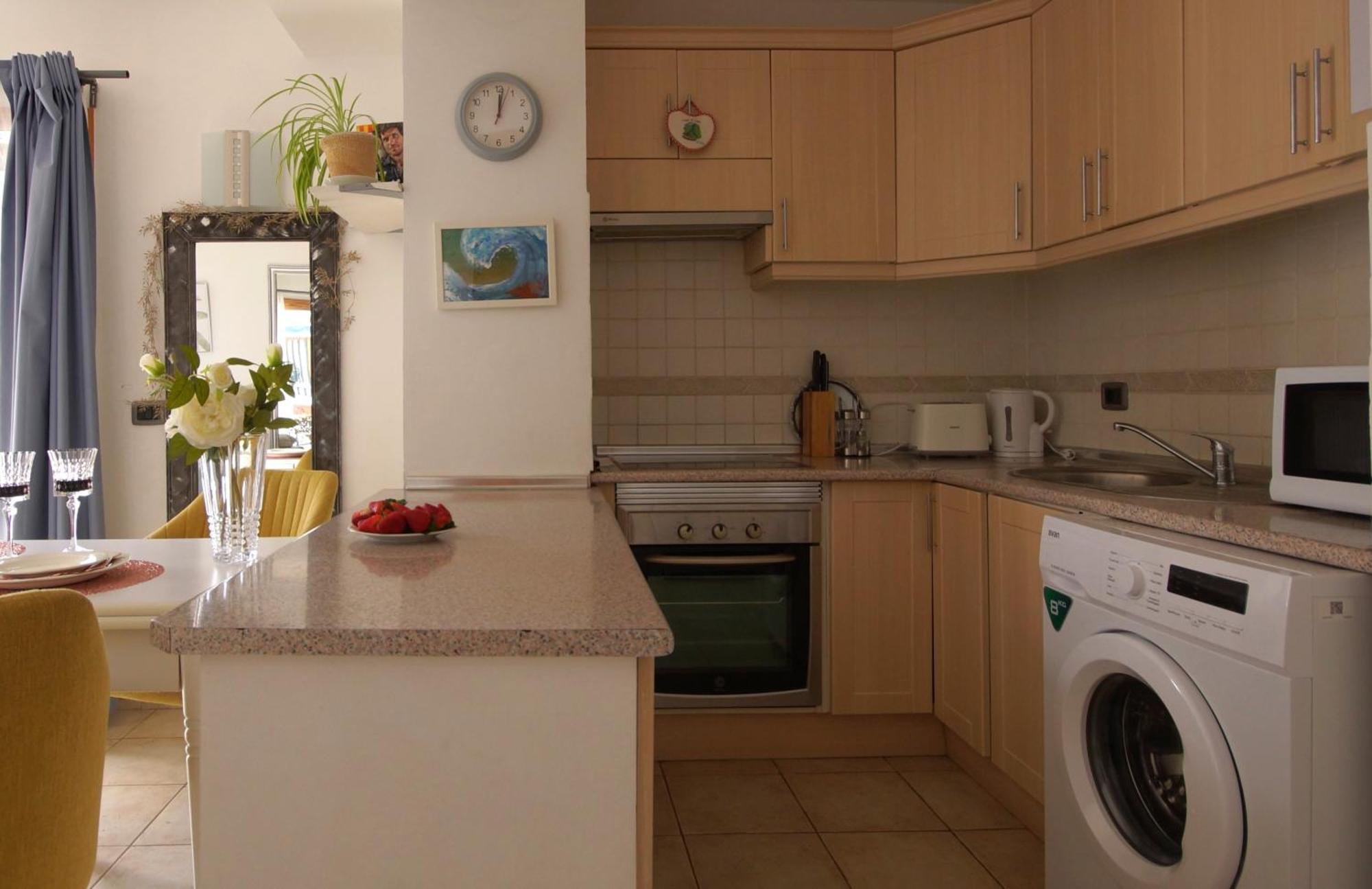 Apartamento Familiar Con Piscina Con Wi Fi En Los Cristianos 洛斯克里斯蒂亚诺斯 外观 照片